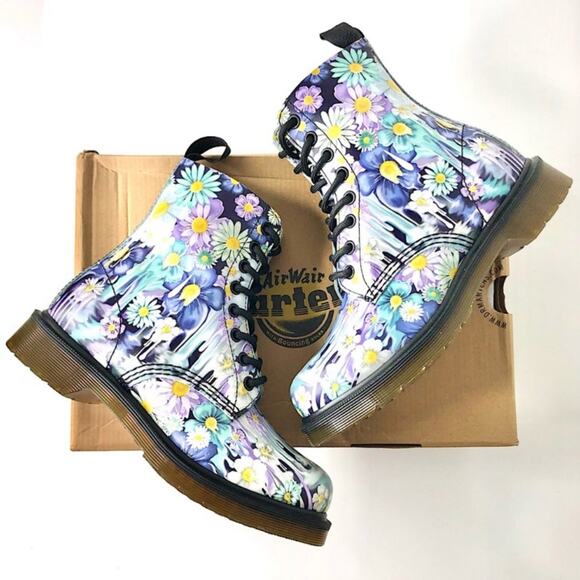 Dr. Martens Shoes - NIB Dr Martens 1460 Paint Slick Slime Floral Lace Up Ankle Boots Women’s 6 Shoes